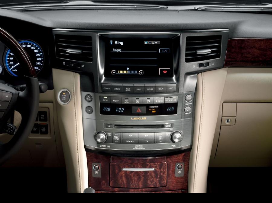  Lexus LX570 2008 года  (фото 39 из 221)